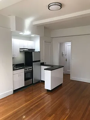 Rented by Solil Management | media 3