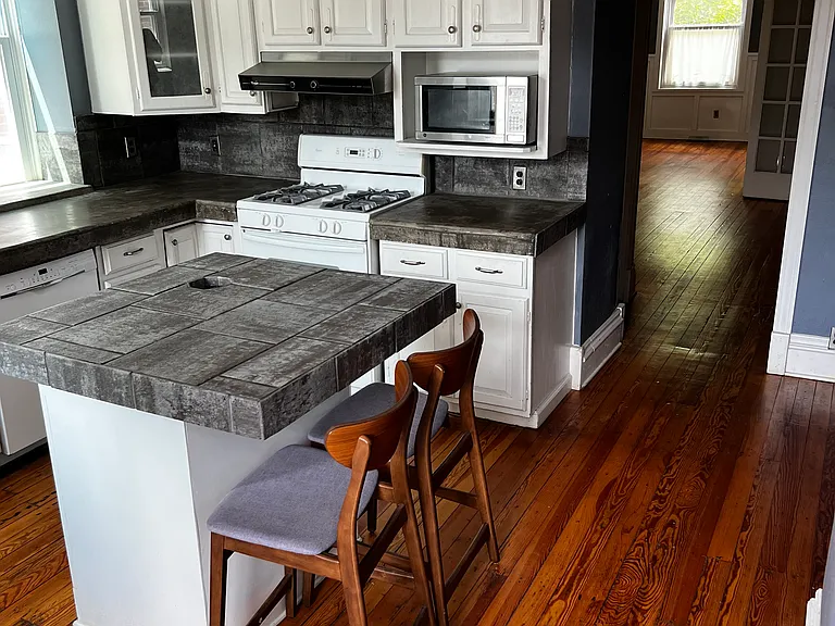 3308 Illinois Ave — Photo 9
