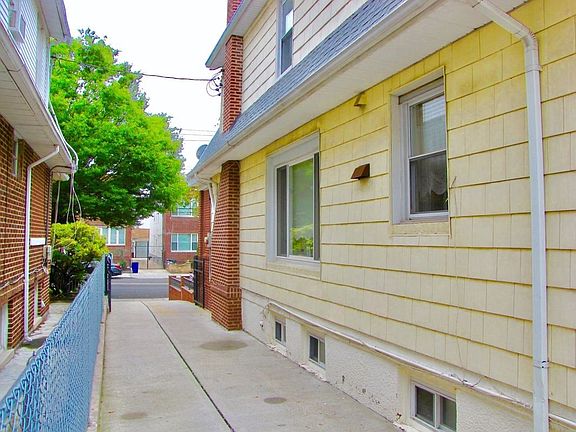 3rd image of 7017 10th Ave