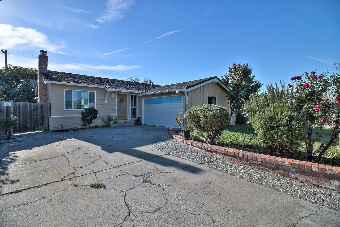 3140 Rocky Mountain Dr photo 1