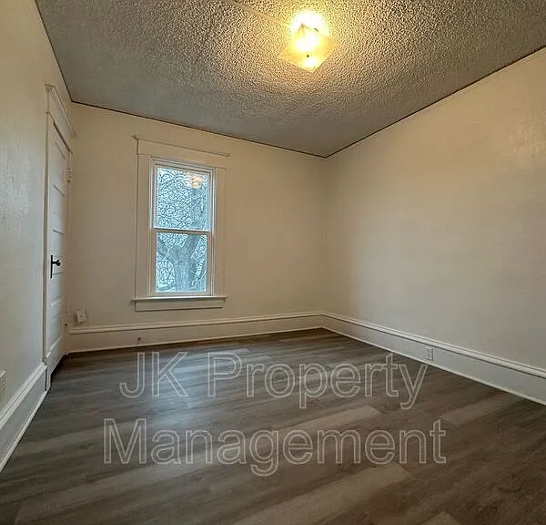 604 2nd Ave S — Photo 14