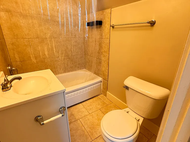 2375 Alpha St #1 — Photo 9