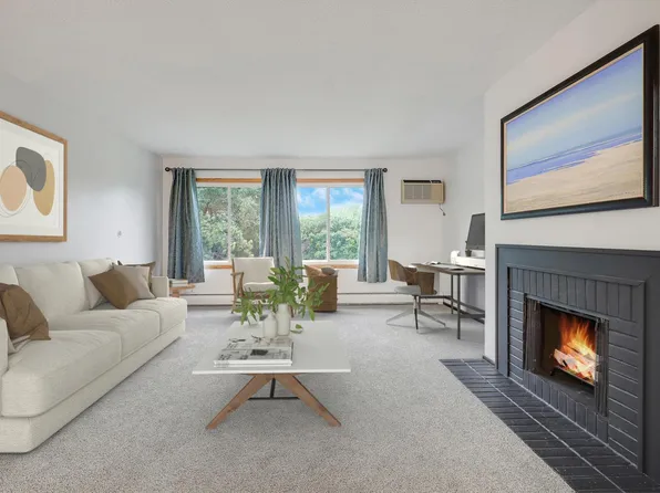 10311 Cedar Lake Rd APT 313, Minnetonka, MN 55305