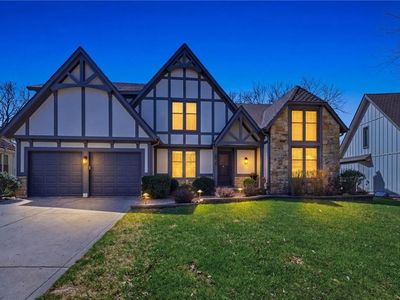 205 NE Shoreview Dr, Lees Summit, MO, 64064
