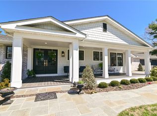 2 Division St, Onancock, VA 23417