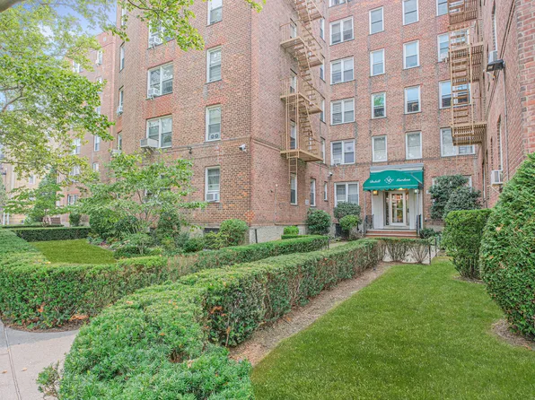 36 Dahill Road image 1 of 25