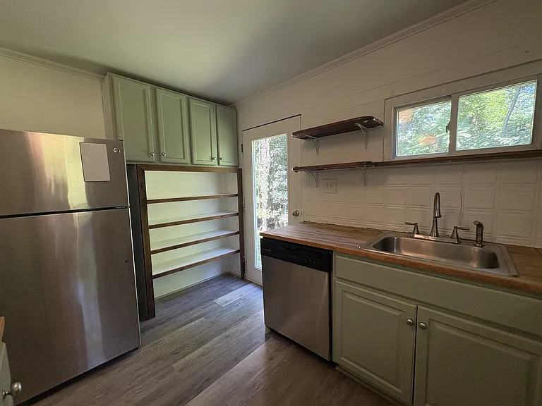 85 Harrison St — Photo 8