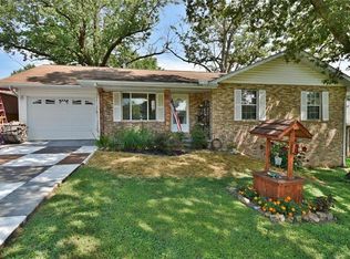 304 Vineland School Rd, De Soto, MO 63020