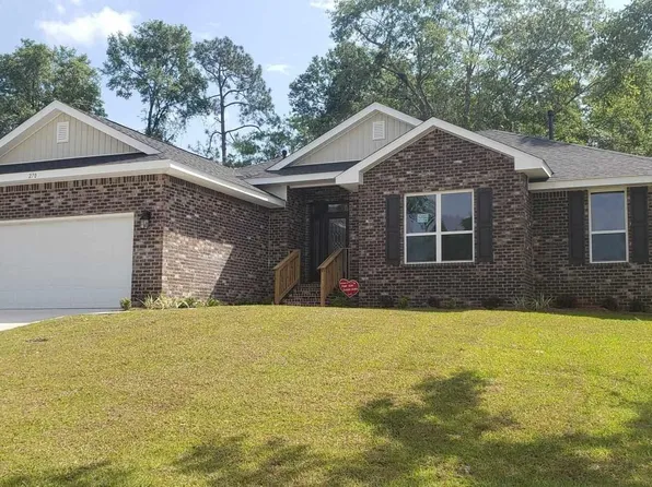 1882 Hazelnut Dr #42B, Cantonment, FL 32533