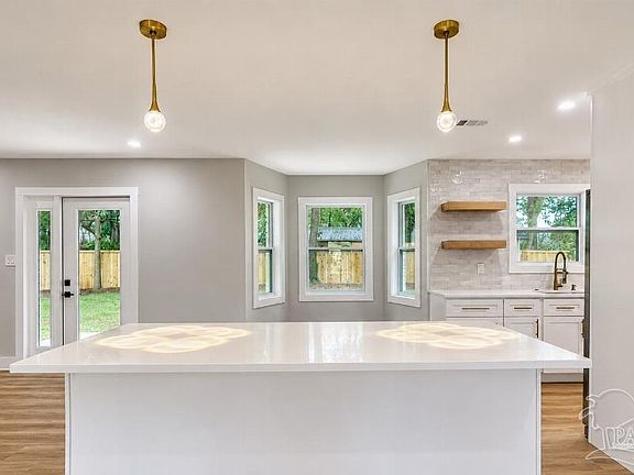 4th image of 5920 Leesway Blvd