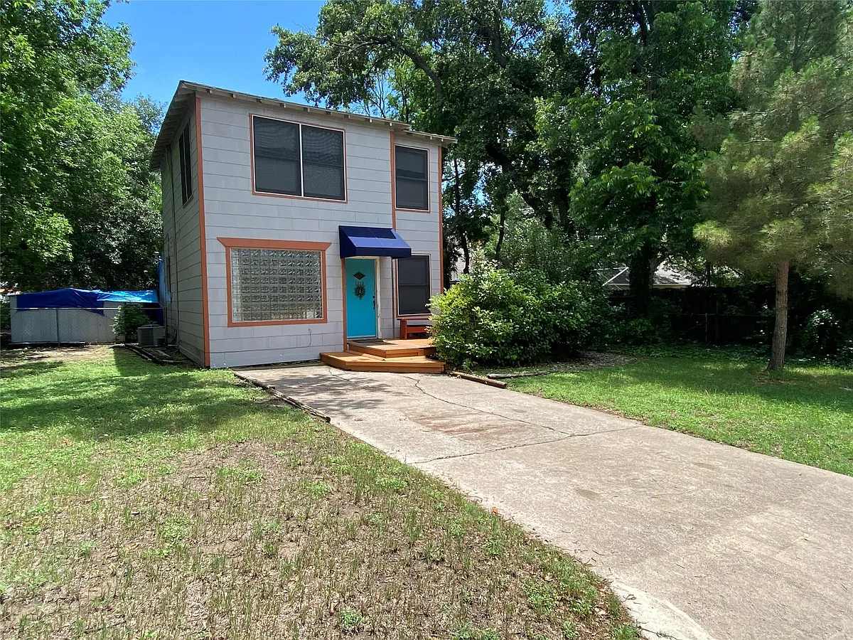 Building Photo - 5009 Evans Ave