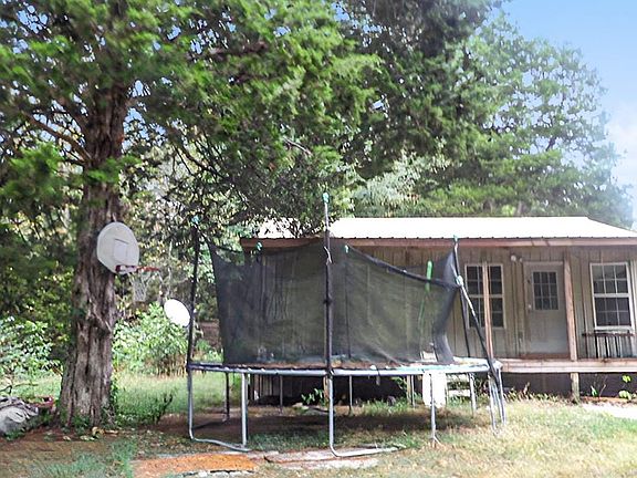 2nd image of 1386 Harmony Rd