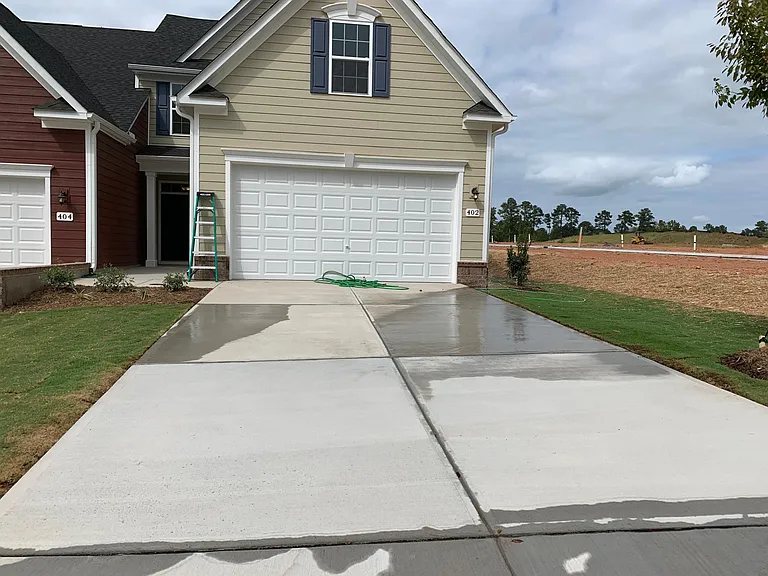 402 Smallwood Dr — Photo 13