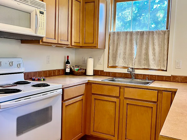 441 NW Florida Ave #2 — Photo 9