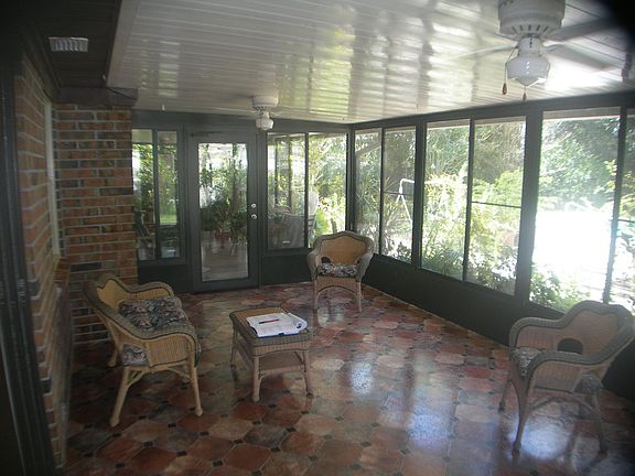 4th image of 3354 Country Pines Dr