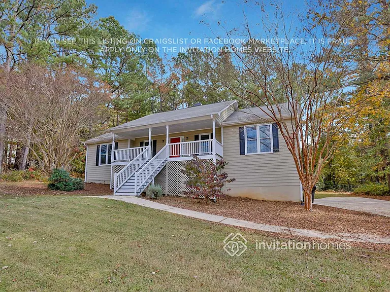 251 Warrenton Dr — Photo 3