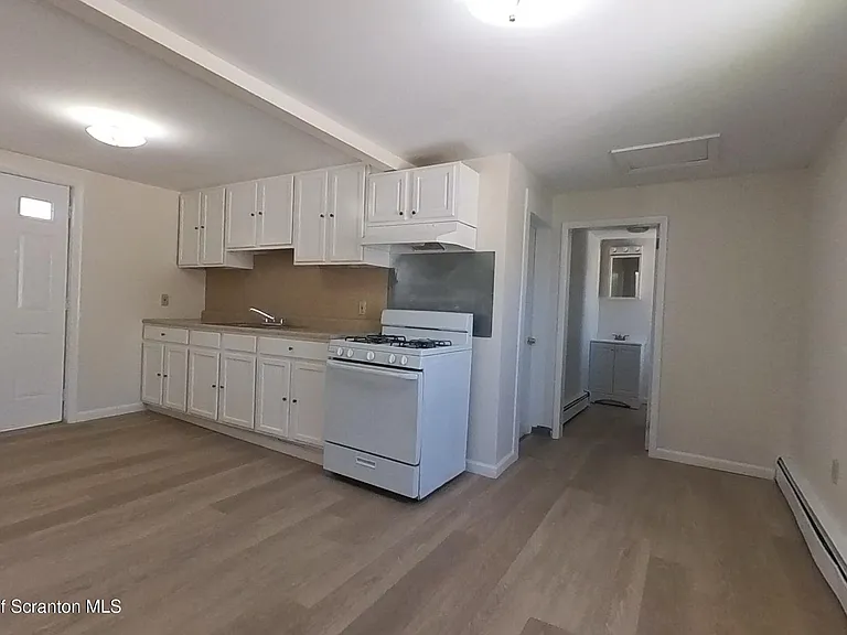 86 Lee Park Ave #2 — Photo 9