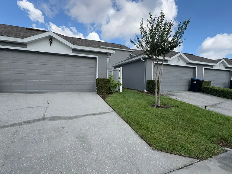4209 Austen Falls Ln — Photo 30