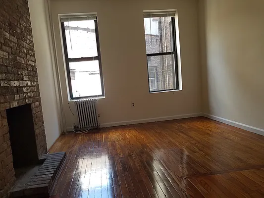 Rented by Chartwell Manhattan Realty | media 18