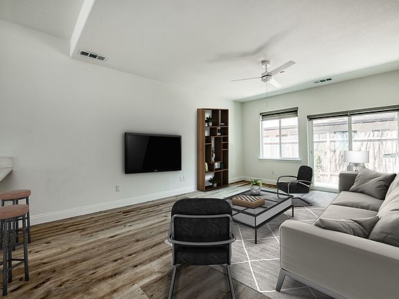 3rd image of 4726 N San Pablo Ave