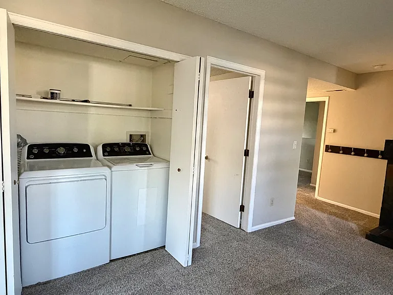 8599 Rabbitbrush Way — Photo 29