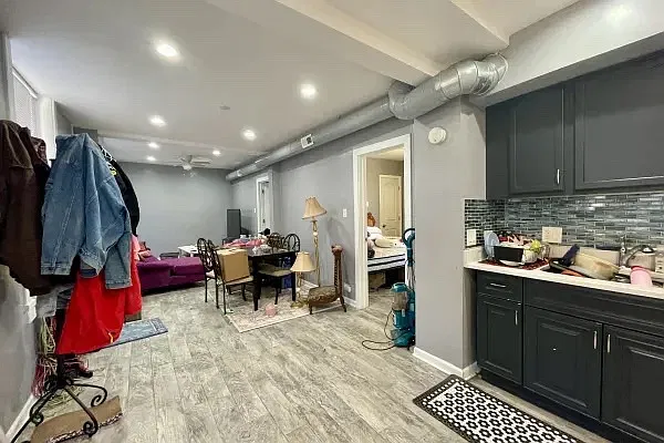 2 bed, $2,300 — Photo 4