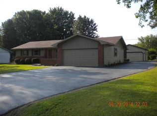 237 Spruce Ln, Hanover, IN 47243