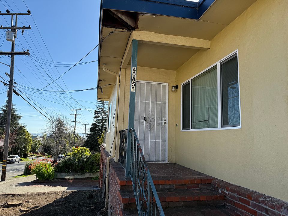 1st image of 4085 Lincoln Ave #B