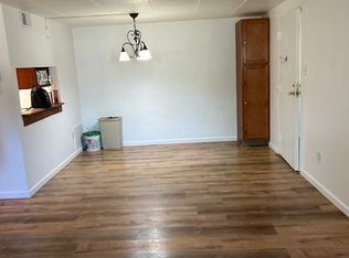325 Ridge Point Cir UNIT B-11, Bridgeville, PA 15017