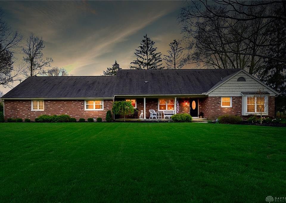 1st image of 300 Southbrook Dr