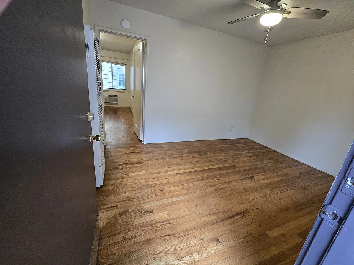 Building Photo - 2512 O St #2