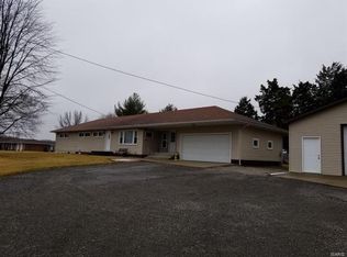 4666 State Route 160, Highland, IL 62249