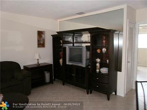 3rd image of 2100 NE 38th St APT 134