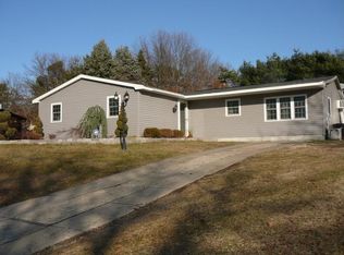 159 8th Ave, Holtsville, NY 11742