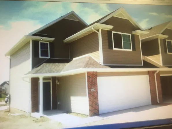 8247 S 85th St, Lincoln, NE 68526