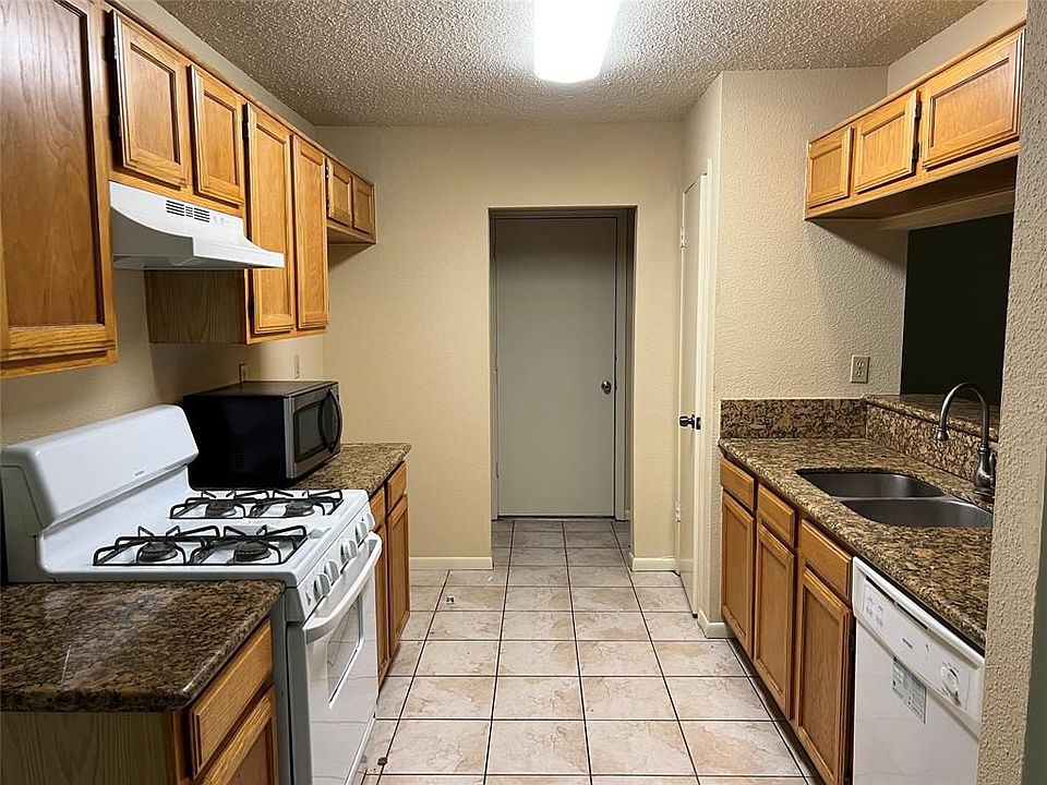 1st image of 3926 Kitchen Hill Ln