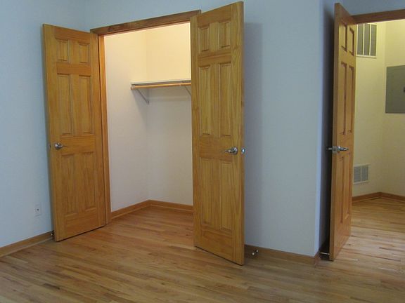 Master Bedroom & Large Closet