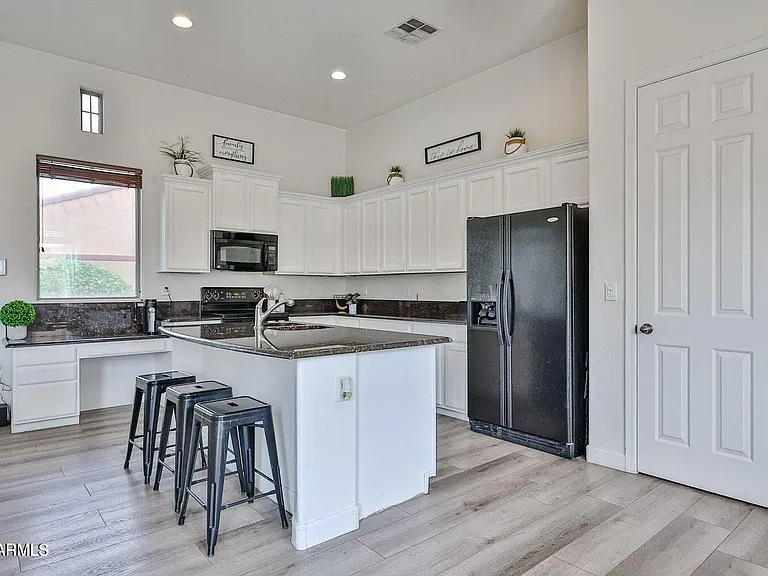 3950 N Edith Way — Photo 8