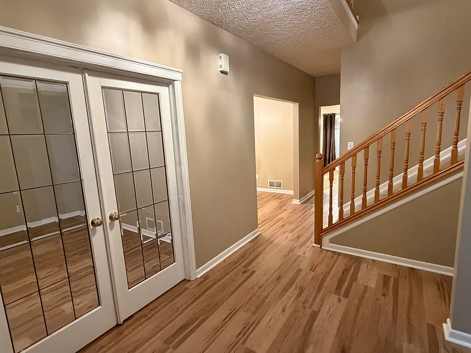 4421 Haybury Dr