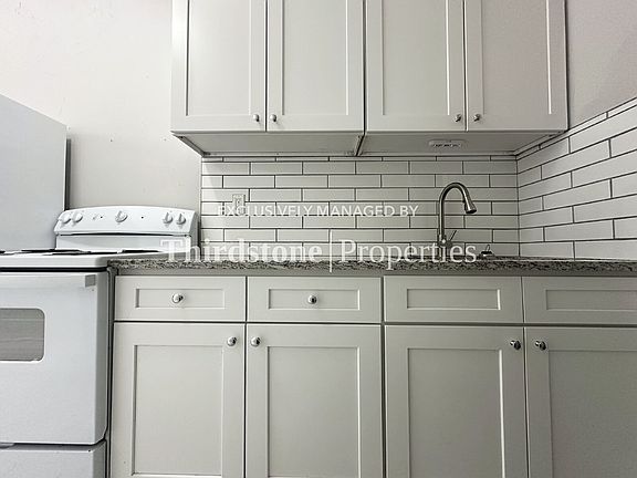 2nd image of 82 W 32nd St #4