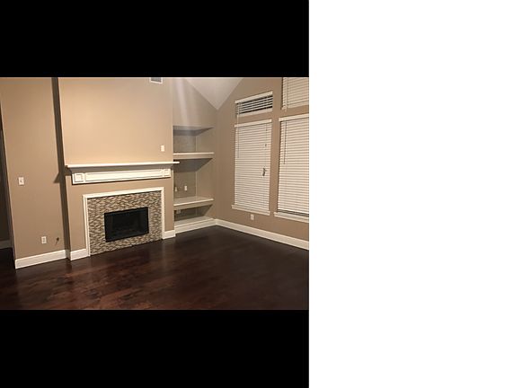 3rd image of 15611 Garden Bend Cir