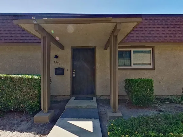 8592 Cornwall Cir, La Palma, CA 90623