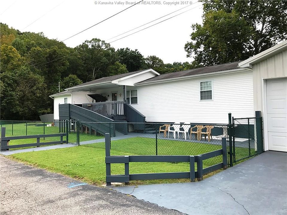 1st image of 6 Jennifer Dr