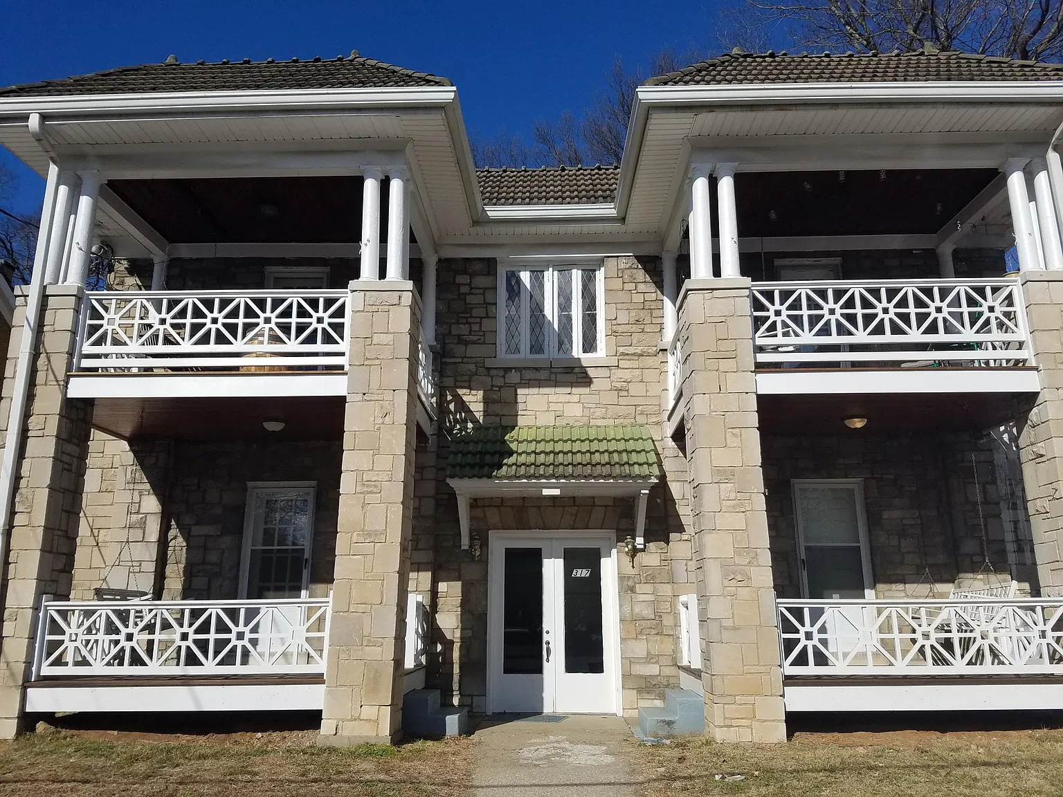 1 bed, 800 sqft, $995 — Photo 1