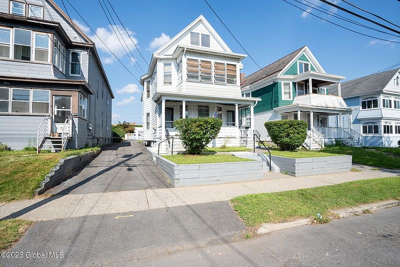5th image of 79 Kent Street