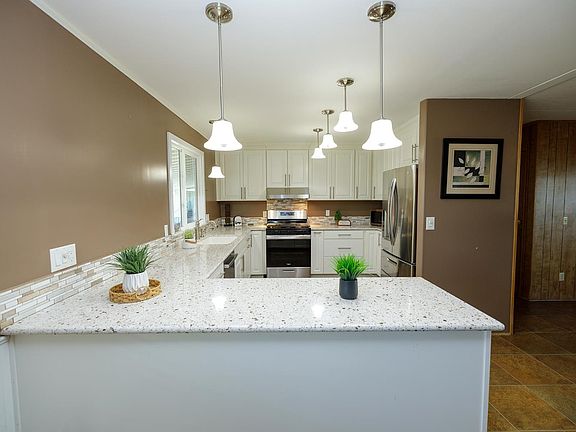 2nd image of 3418 N Waring Rd Space 24