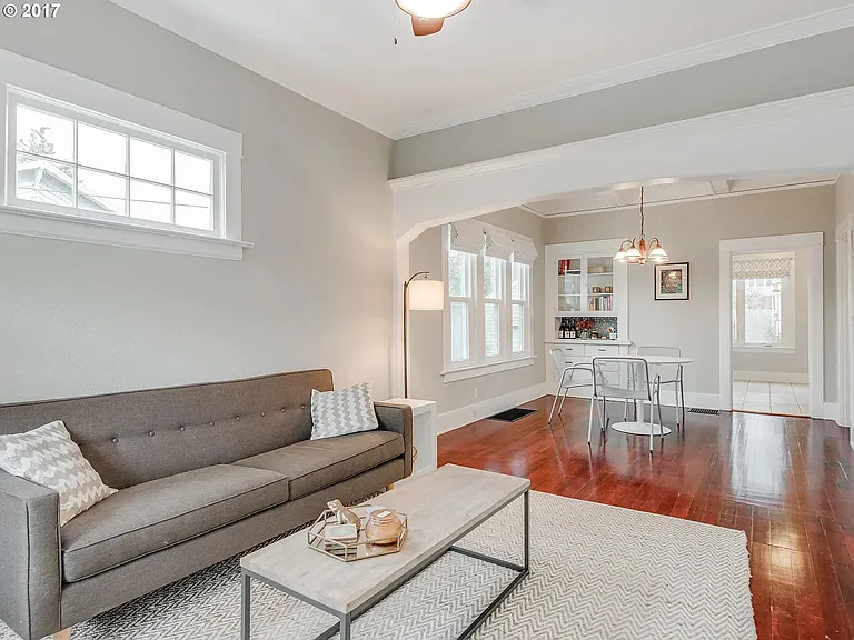 5525 NE Everett St — Photo 5
