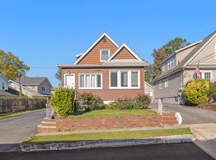 2 Hillside Ct #2, Ridgefield, NJ 07657