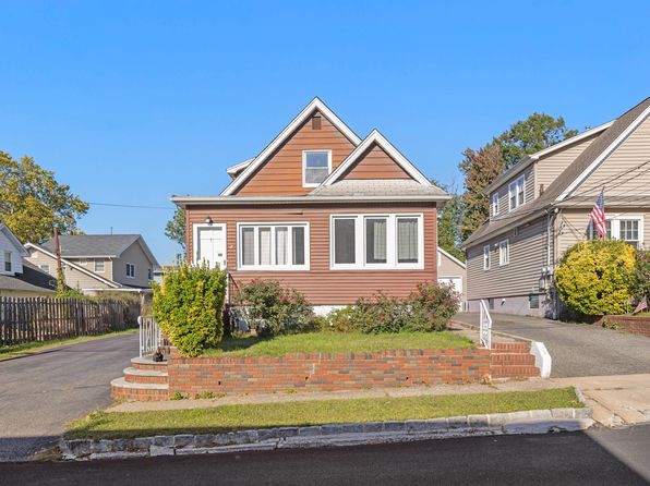 2 Hillside Ct #2