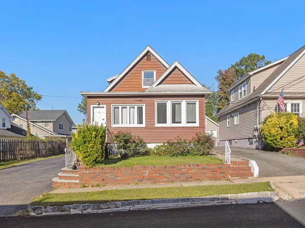 2 Hillside Ct #2, Ridgefield, NJ 07657